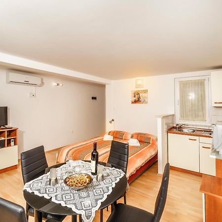 Apartmani Amila-Pisak Exteriér fotografie